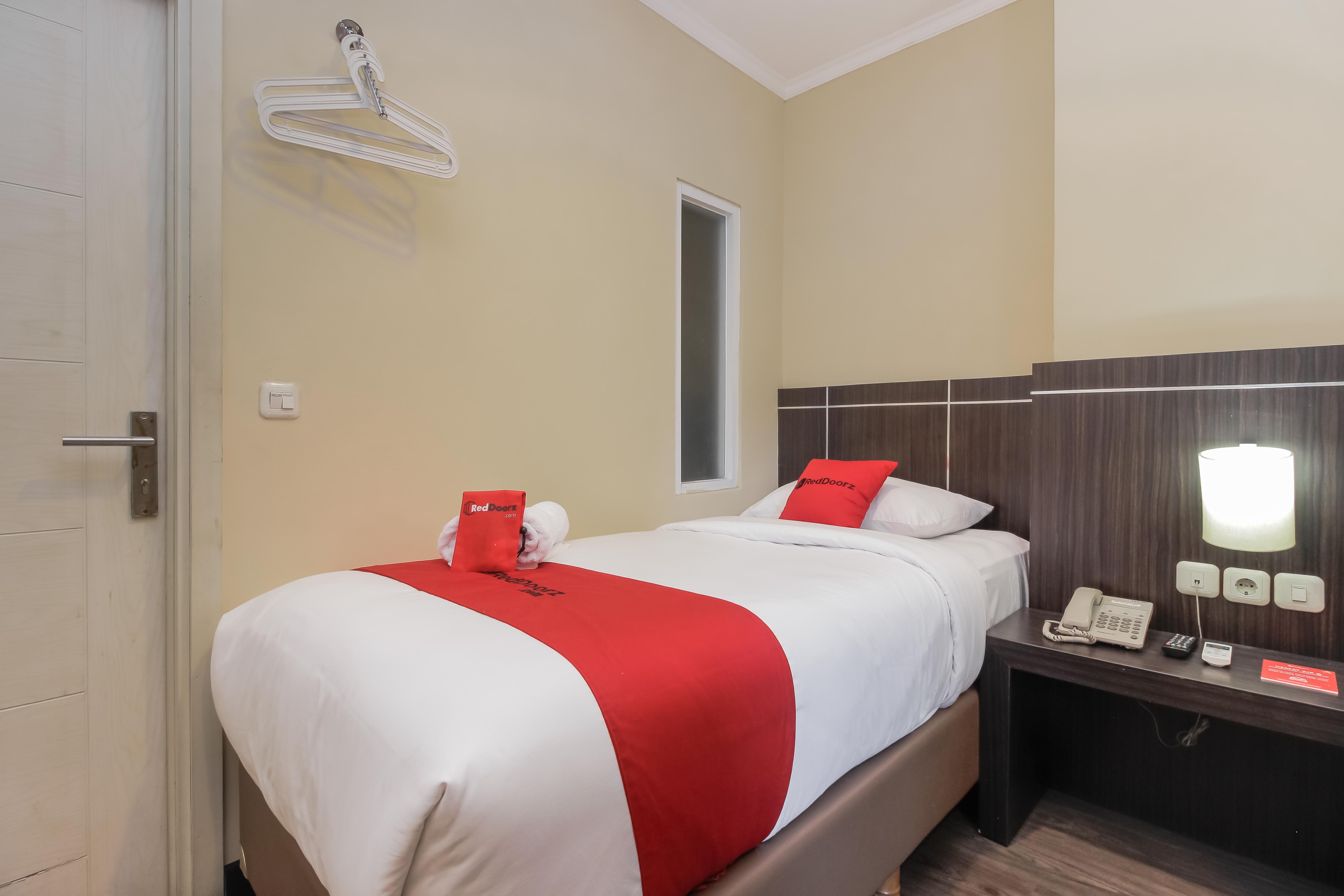 Reddoorz @ Thamrin Hotel 3*